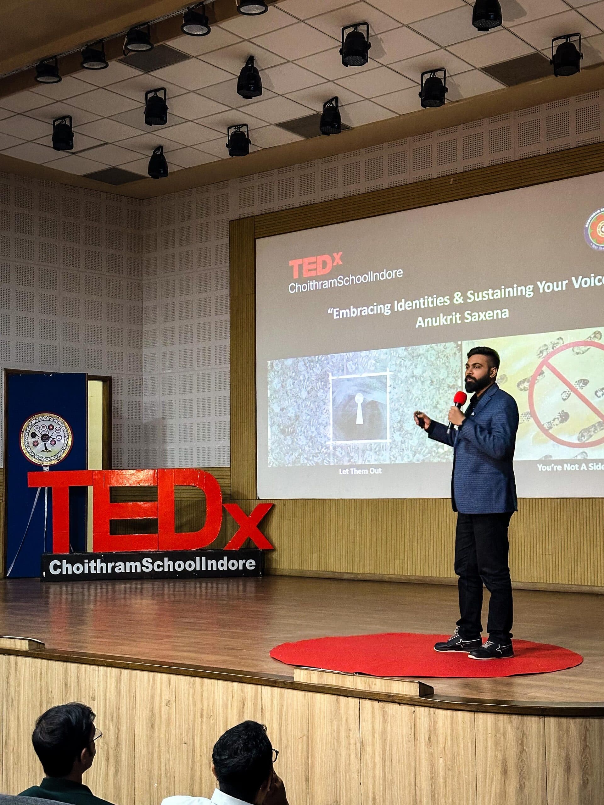 Anukrit Saxena speaking at a creative event
